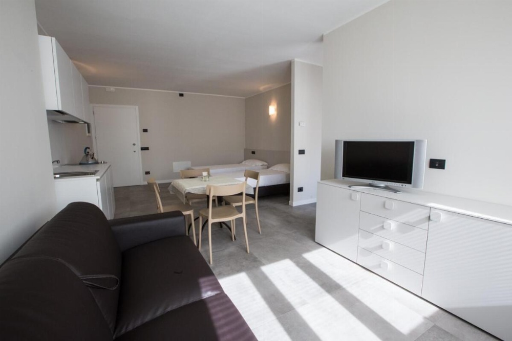 Room image 3